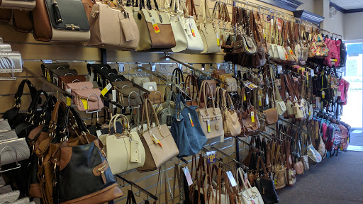 Shoe Store «Shoe Dept.», reviews and photos, 1702 1st Ave E, Newton, IA 50208, USA