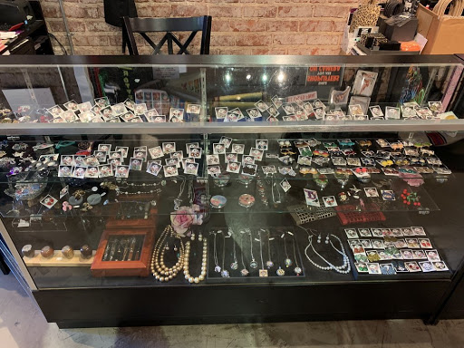 Boutique «Vintage Alley», reviews and photos, 1037 B St, Hayward, CA 94541, USA