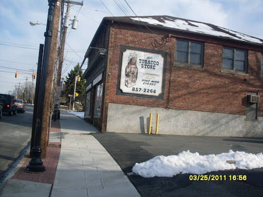 Thee Tobacco Store, 405 Bloomfield Ave, Verona, NJ 07044, USA, 