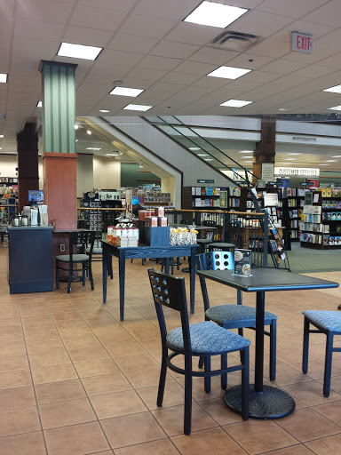 Book Store «Barnes & Noble», reviews and photos, 150 W Swedesford Rd, Berwyn, PA 19312, USA