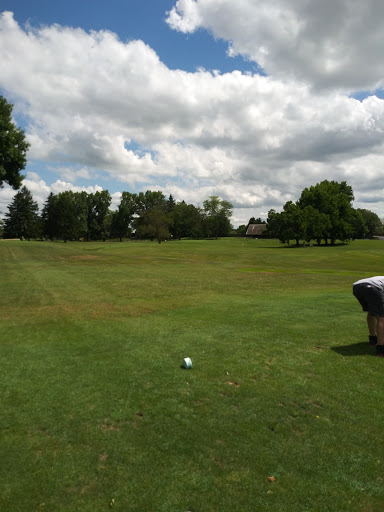 Golf Course «Par 3 Golf Course», reviews and photos, 3362 Fairlawn Dr, Columbus, IN 47203, USA