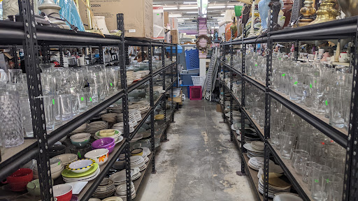 Home Goods Store «Hope Thrift Store», reviews and photos, 5493 W Irlo Bronson Memorial Hwy, Kissimmee, FL 34746, USA