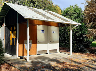 Sheps' Park Public Toilets