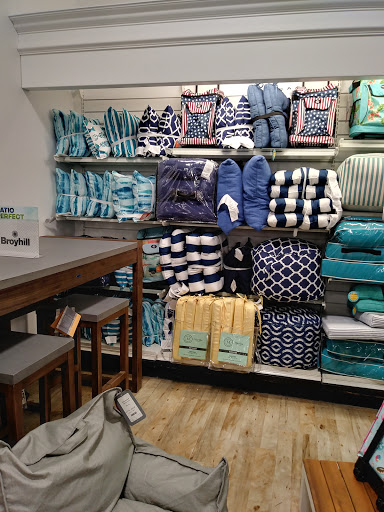 Department Store «HomeGoods», reviews and photos, 431 N Main St, East Longmeadow, MA 01028, USA