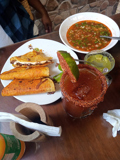 Restaurant la playita - Zacatecas 4-403, Loma de los Papalotes, 71009 Putla Villa de Guerrero, Oax., Mexico