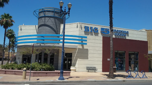 Sporting Goods Store «Big 5 Sporting Goods - Long Beach (4Th Street)», reviews and photos, 205 E 4th St B-115, Long Beach, CA 90802, USA