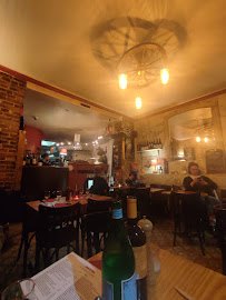 Bar du Restaurant italien Sale e pepe Montmartre à Paris - n°3