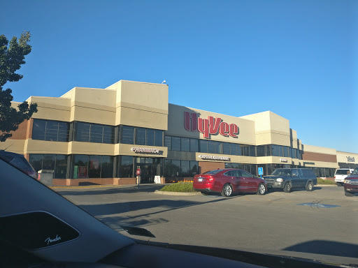 Supermarket «Hy-Vee», reviews and photos, 4000 W 6th St, Lawrence, KS 66049, USA