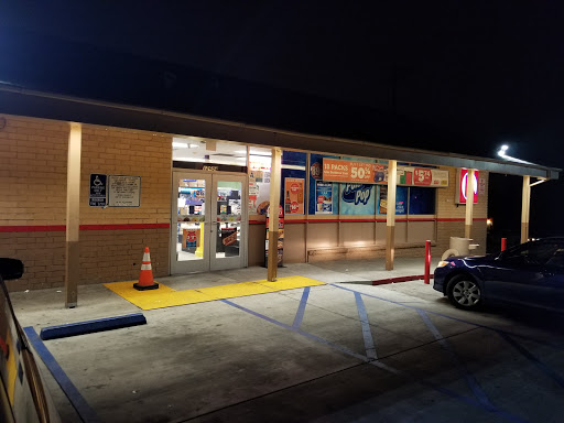 Convenience Store «Circle K», reviews and photos, 12604 Beverly Blvd, Whittier, CA 90601, USA