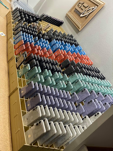 Cell Phone Store «DMV Unlocked Wireless», reviews and photos, 7054 Spring Garden Dr, Springfield, VA 22150, USA