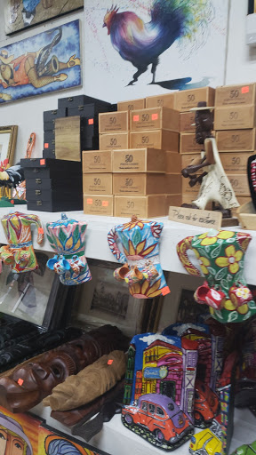 Gift Shop «LITTLE HAVANA GIFT SHOP», reviews and photos, 1522 SW 8th St, Miami, FL 33135, USA