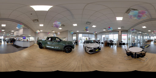 Toyota Dealer «Planet Toyota», reviews and photos, 5540 Auto Ct Dr, Matteson, IL 60443, USA