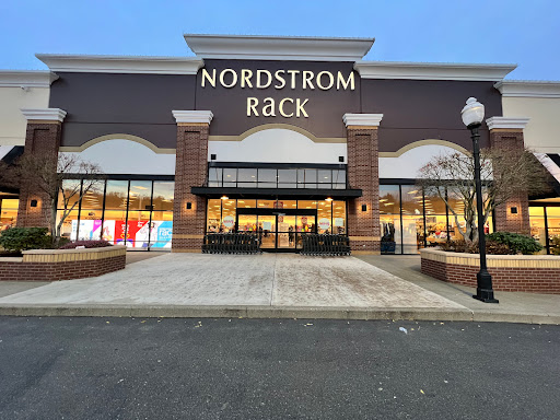 Department Store «Nordstrom Rack», reviews and photos, 17200 Southcenter Pkwy, Tukwila, WA 98188, USA
