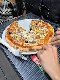 Pizza du Restaurant halal Arc Food à Paris - n°3