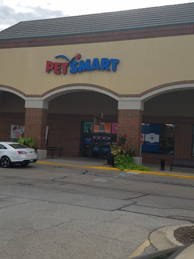 Pet Supply Store «PetSmart», reviews and photos, 162 S Gary Ave, Bloomingdale, IL 60108, USA