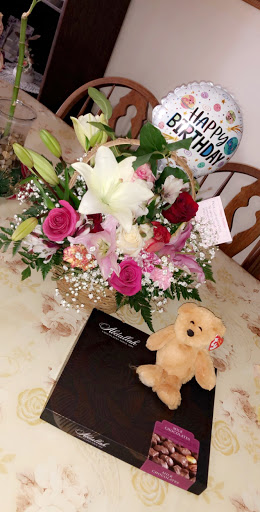 Florist «Flowerama», reviews and photos, 1676 Lexington Pkwy N, St Paul, MN 55117, USA