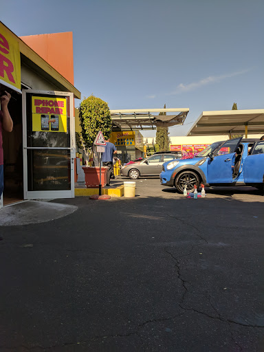 Car Wash «Valley Car Wash», reviews and photos, 7530 Van Nuys Blvd, Van Nuys, CA 91405, USA