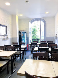 Atmosphère du Restaurant libanais Chez Elie à Paris - n°1
