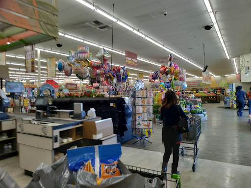 Grocery Store «Save Mart Supermarkets», reviews and photos, 4725 Quail Lakes Dr, Stockton, CA 95207, USA