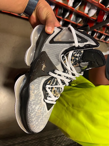 Shopping Mall «Johnson Creek Premium Outlets», reviews and photos, 575 Linmar Ln, Johnson Creek, WI 53038, USA