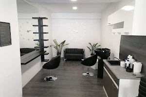 KAN Hair Studio image