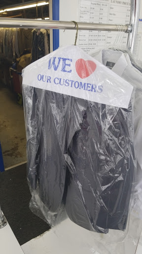 Dry Cleaner «Munson Cleaners», reviews and photos, 26811 Southfield Rd, Lathrup Village, MI 48076, USA