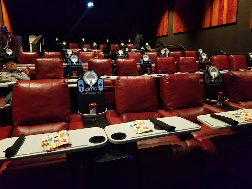 Movie Theater «AMC DINE-IN Block 37», reviews and photos, 108 N State St #434, Chicago, IL 60602, USA