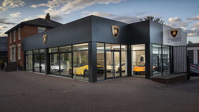Reviews of Lamborghini Pangbourne in Reading - Car dealer