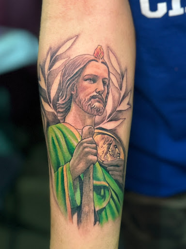 Explore skull cover up tattoo ideas, creative tattoo ideas in Fairfax, available at Dixer