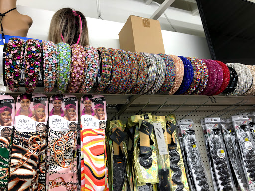 Beauty Supply Store «US Hair & Beauty Supply & Wig», reviews and photos, 3670 E Main St, Columbus, OH 43213, USA