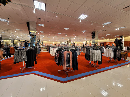 Department Store «Von Maur», reviews and photos, 4000 North Point Cir, Alpharetta, GA 30022, USA