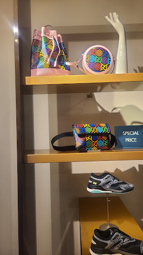 Boutique «Gucci Outlet», reviews and photos, 3939 S Interstate Hwy 35 #1050, San Marcos, TX 78666, USA
