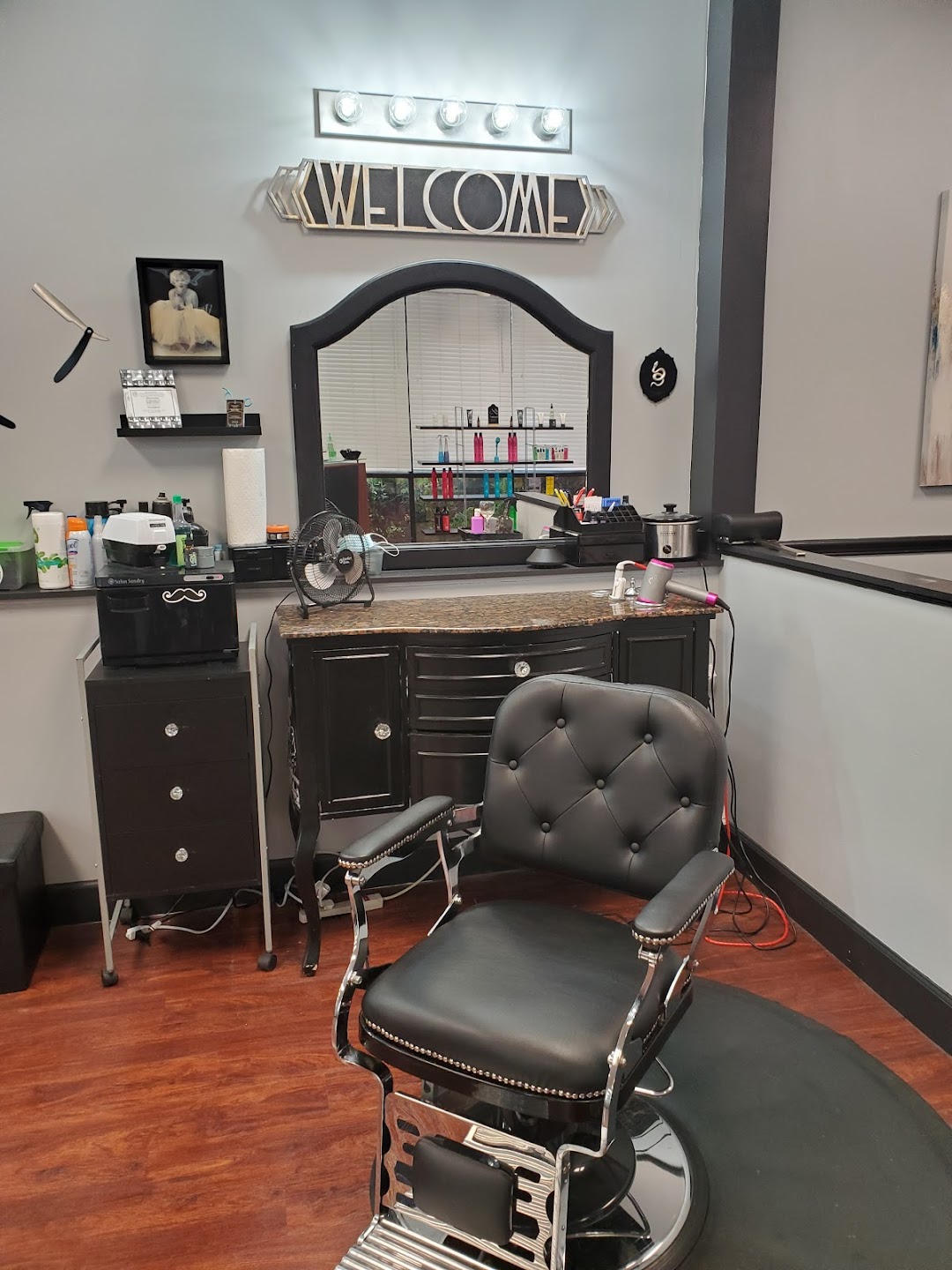 Razorz Edge Salon and Barber