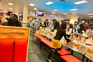 Chuck E. Cheese image