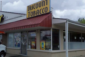 Smokers Host Discount Tobacco image