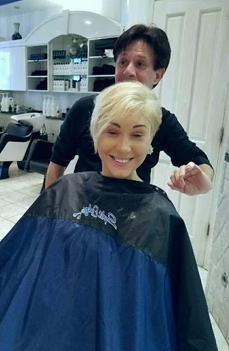 Hair Salon «Split Endz Salon», reviews and photos, 2105 Sproul Rd, Broomall, PA 19008, USA