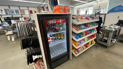 Clothing Store «Old Navy», reviews and photos, 4300 Towne Center Dr, Louisville, KY 40241, USA