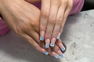 Top Nails Salon and Spa image