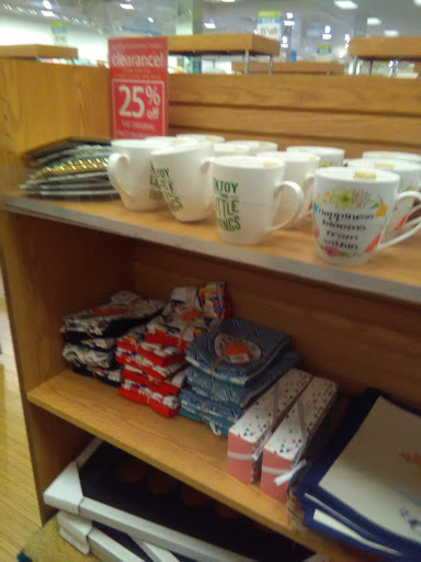 Clothing Store «Bealls Department Store», reviews and photos, 6241 N Davis Hwy, Pensacola, FL 32504, USA