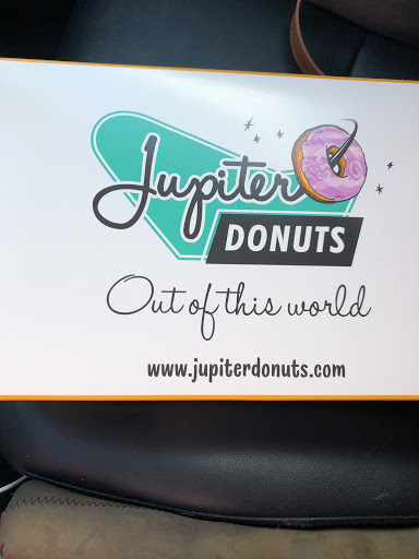 Donut Shop «Jupiter Donut Factory», reviews and photos, 141 Center St, Jupiter, FL 33458, USA