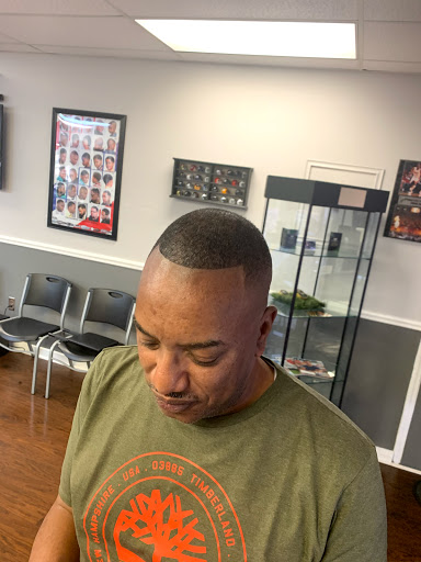 Barber Shop «The Perfect Blend Barbershop», reviews and photos, 612 Oakfield Dr, Brandon, FL 33511, USA