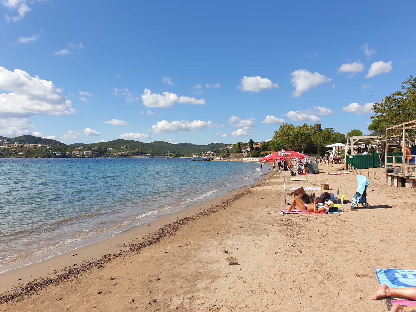 Foto av Plage de La Baumette med beige sand yta