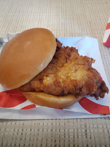 Fast Food Restaurant «Chick-fil-A», reviews and photos, 600 Chastain Rd NW #100, Kennesaw, GA 30144, USA