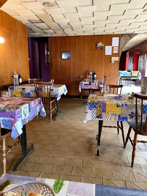 La Borgnette Bar-Restaurant à Vildé-Guingalan
