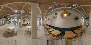 Photo n°40 de Jour Les Docks à Marseille ()