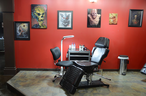 Tattoo Shop «Platinum Rose Studio & Gallery», reviews and photos, 1725 Blairs Ferry Rd, Cedar Rapids, IA 52402, USA