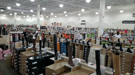 Shoe Store «DSW Designer Shoe Warehouse», reviews and photos, 2426 Lincoln Hwy, Langhorne, PA 19047, USA