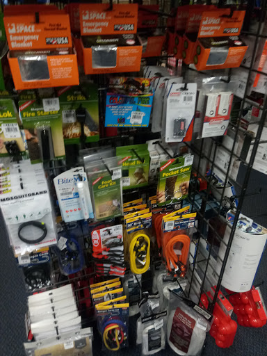 Sporting Goods Store «Big 5 Sporting Goods - Wilshire», reviews and photos, 6601 Wilshire Blvd, Los Angeles, CA 90048, USA