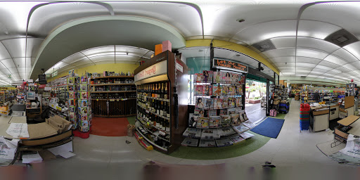 Grocery Store «Beverly Hills Market & Deli», reviews and photos, 303 N Crescent Dr, Beverly Hills, CA 90210, USA