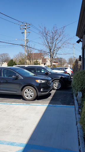 Used Car Dealer «Hertz Car Sales Rockville Centre», reviews and photos, 1297 Woodfield Rd, Rockville Centre, NY 11570, USA